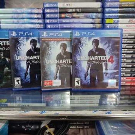 PS4 üçün "Uncharted 4" oyun diski