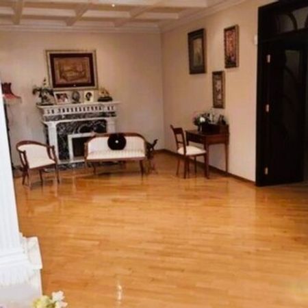 Villa kirayə verilir, Həsən Əliyev küç. – Villalar, bağ evləri – ucuztap.az