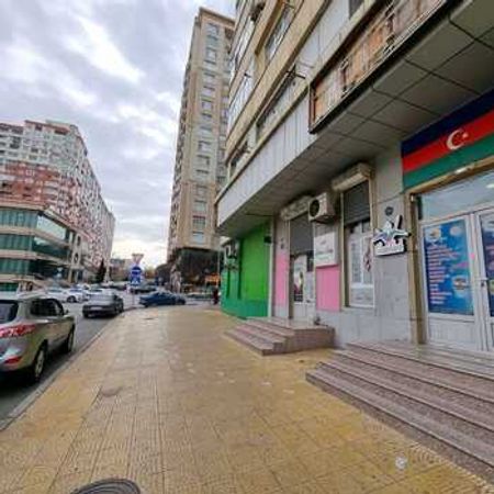 Obyekt, E.Akademiyası m.