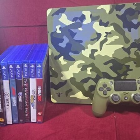 Sony PlayStation 4 Limited Edition