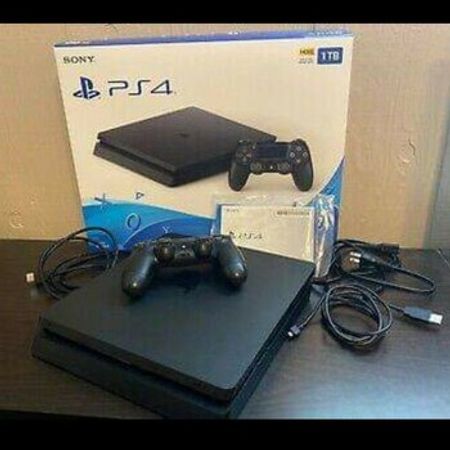 Sony PlayStation 4