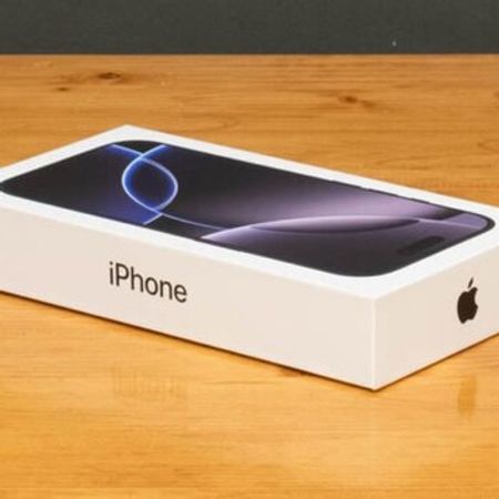 Apple iPhone 16 Pro Max Black Titanium 256GB/8GB