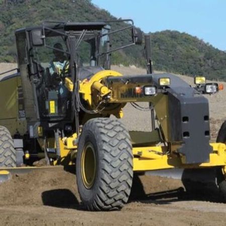 Qreyder KOMATSU GD705-5, 2024 il – Avtobuslar və xüsusi texnika – ucuztap.az