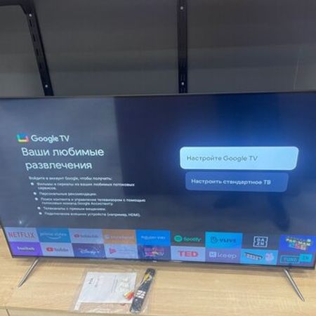 TCL 140 ekran Smart 4