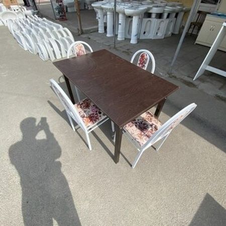 Masa və oturacaqlar