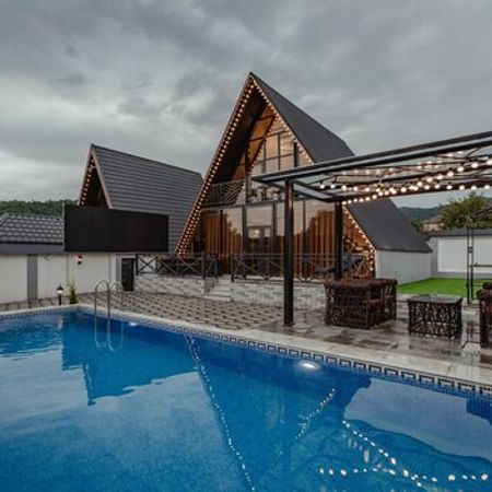 Bağ evi kirayə verilir, Qəbələ r.