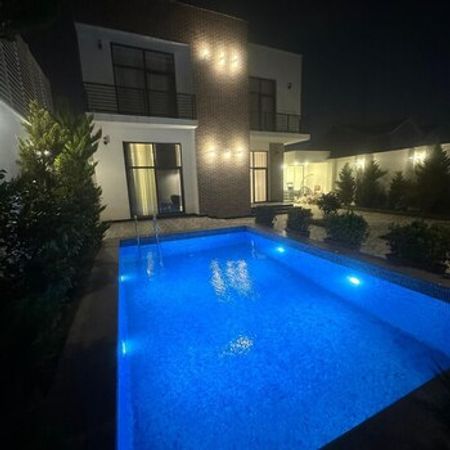 Bağ evi kirayə verilir, Şüvəlan qəs.