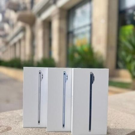 Apple iPhone Air Light Gold 256GB/8GB