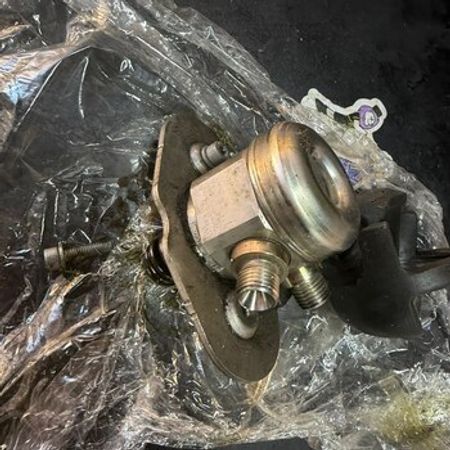 BMW F10 F30 yüksək təzyiq nasosu – Ehtiyat hissələri – ucuztap.az