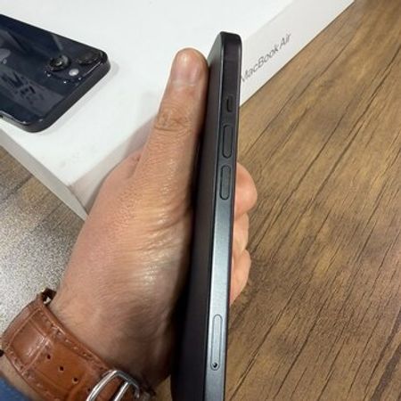 Apple iPhone 15 Black 128GB/6GB