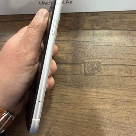 Apple iPhone 11 White 64GB/4GB