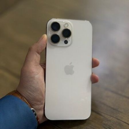 Apple iPhone 16 Pro Max Desert Titanium 256GB/8GB