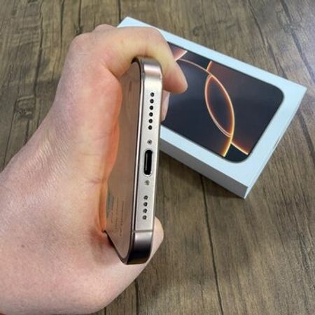 Apple iPhone 16 Pro Max Desert Titanium 512GB/8GB