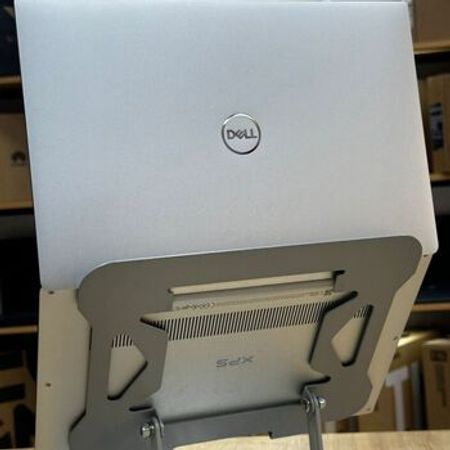 Noutbuk Dell XPS P82G