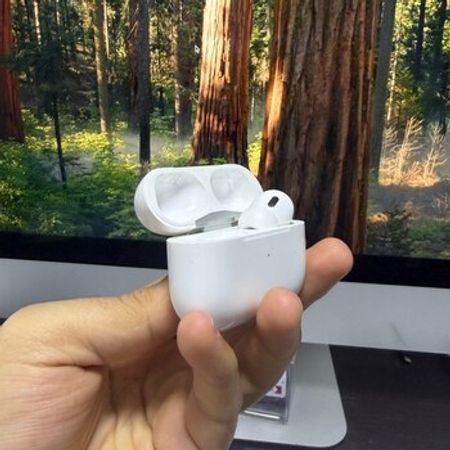 Apple AirPods Pro 2