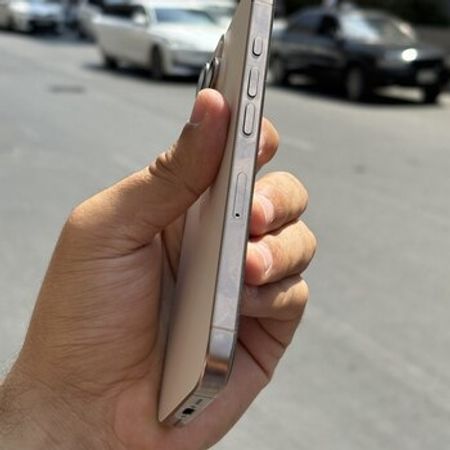 Apple iPhone 16 Pro Desert Titanium 256GB/8GB