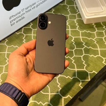 Apple iPhone 16 Black 128GB/8GB