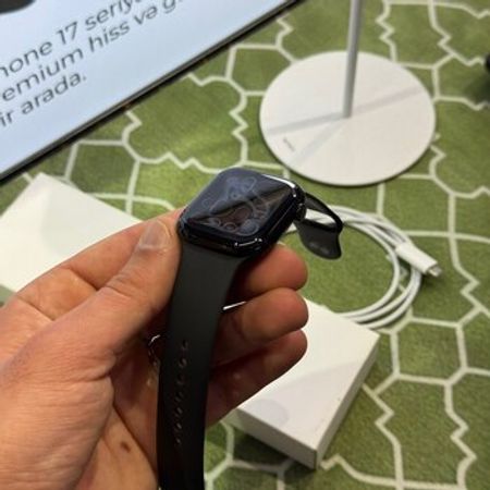 Apple Watch Series 11 Aluminum Jet Black 46mm