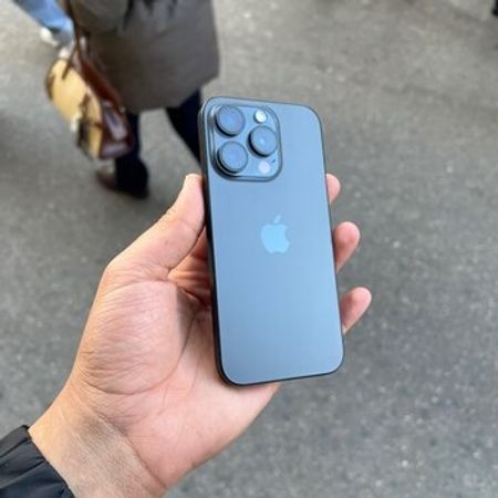 Apple iPhone 15 Pro Black Titanium 128GB/8GB