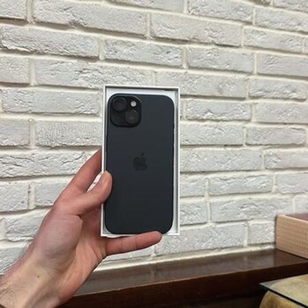 Apple iPhone 15 Black 128GB/6GB