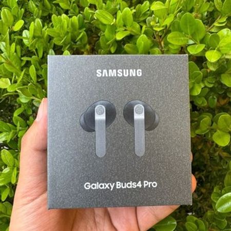 Galaxy Buds 4 Pro Black