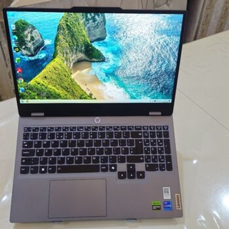 Lenovo Loq 15IRX9 RTX 4060 Gaming