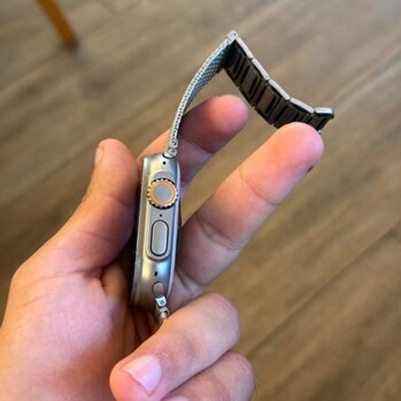 Apple Watch Ultra 2 Titanium
