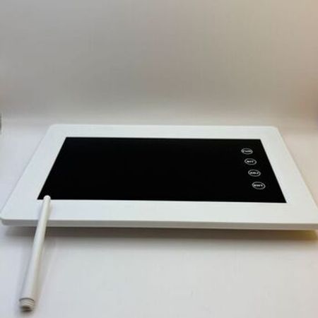 Simsiz ofisiant çağrı sisteminə nəzarət üçün display "BYHUBYENG"