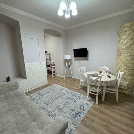2-Otaqlı yeni tikili kirayə verilir, Nizami m., 58 m² – Günlük icarə – ucuztap.az