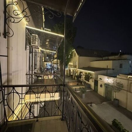 2-Otaqlı yeni tikili kirayə verilir, Sahil m., 50 m² – Günlük icarə – ucuztap.az