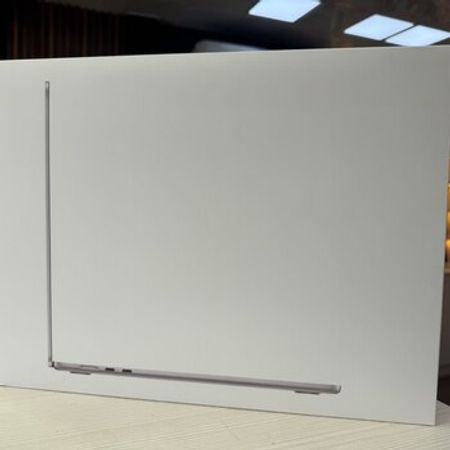 Apple Macbook Air 15 16/1TB M5