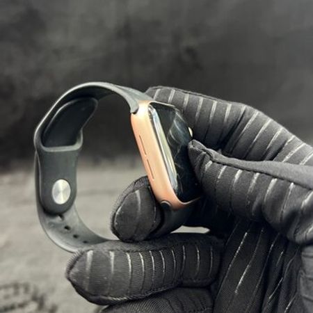 Apple Watch Series 5 Aluminum Gold 40mm