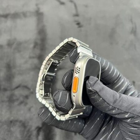 Apple Watch Ultra 2 Titanium