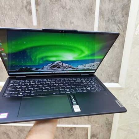 Noutbuk Lenovo yoga 7