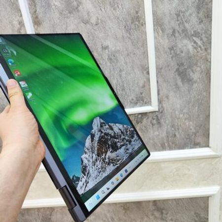 Noutbuk Lenovo yoga 7