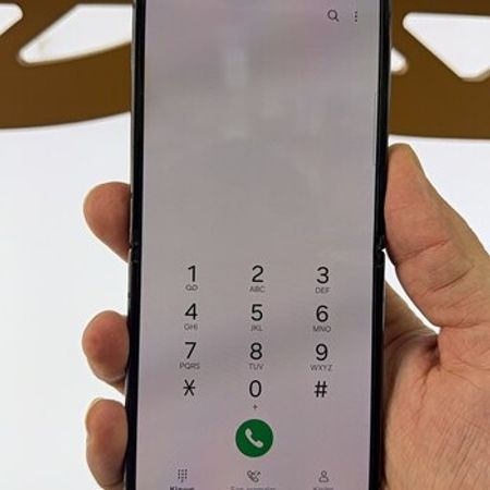 Samsung Galaxy Z Flip 4 Graphite 256GB/8GB