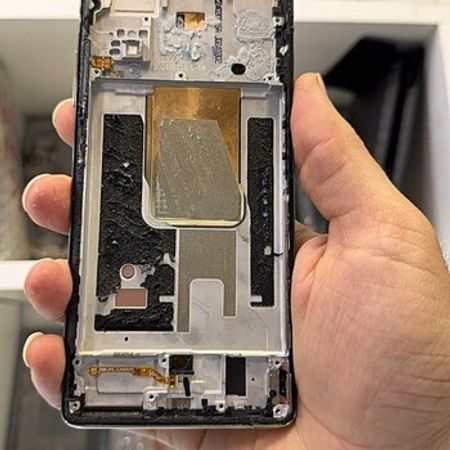 Infinix Note 40 Pro Titan Gold 256GB/8GB ekranı