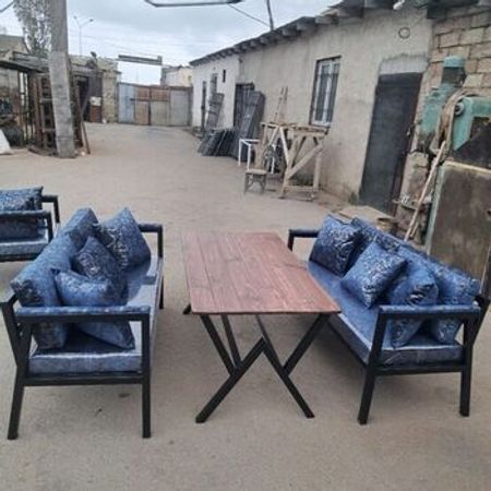 Bağ üçün divan və kreslolar