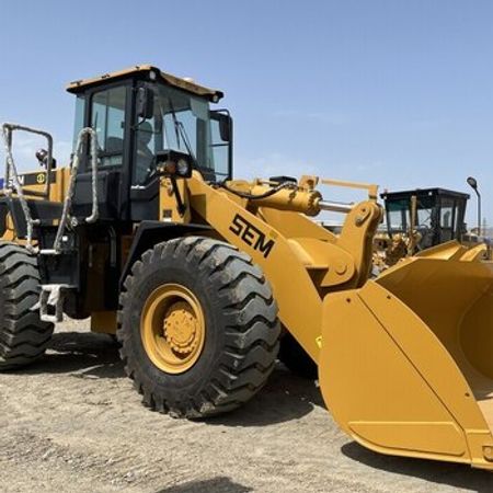 Təkərli yükləyici "SEM 655D", 2025 il