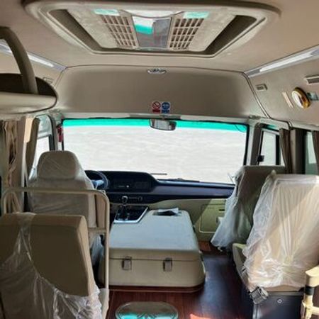 Zhongtong Avtobus 26+1+1