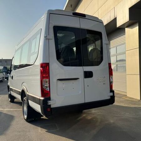 Elektrikli avtobus IVECO DAİLY 15+1