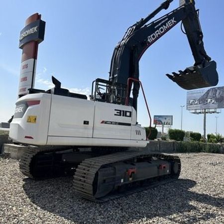 Hidromek HMK310 LC-3, 2025 il