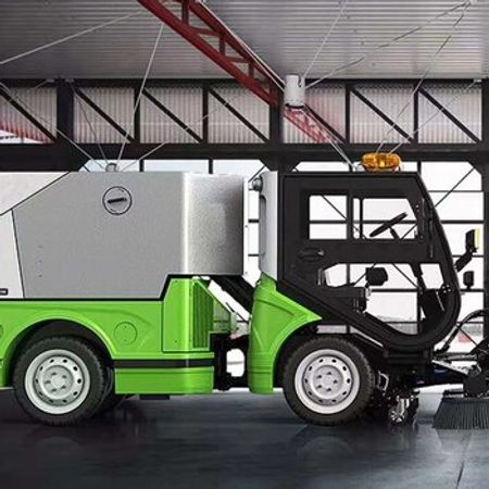 Vakumlu yol süpürmə maşını