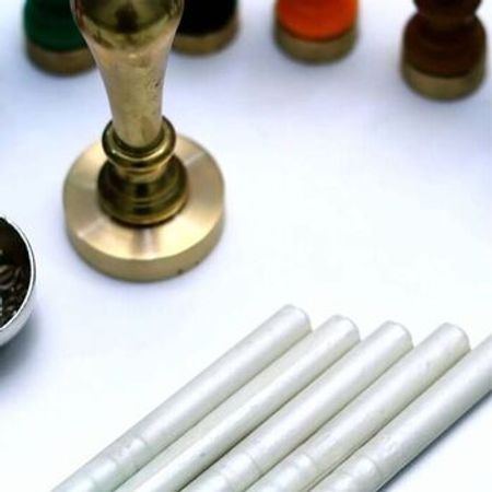 Möhür üçün surquç şamları