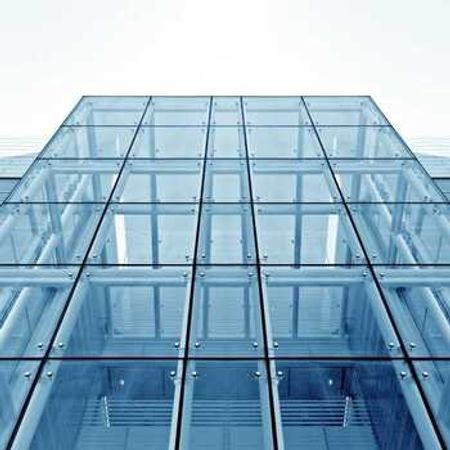 Şüşə cəbhə sistemləri