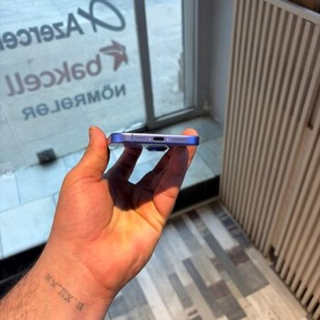 Apple iPhone 16 Teal 128GB/8GB