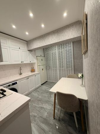 3 otaqlı mənzil, 78 m², Sabuncu r-n.,Bakixanov qes. R.Qambarov kuc, 18, Bakı