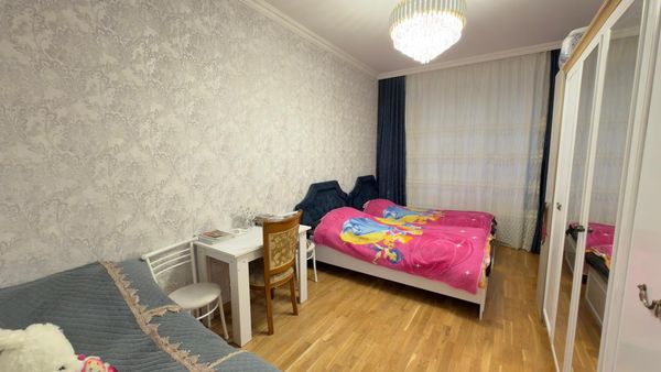 3 otaqlı mənzil, 112 m², Nizami rayonu, Qarayev metrosuna yaxın, 32 nömrəli məktəbin yaxınlığı, Bakı