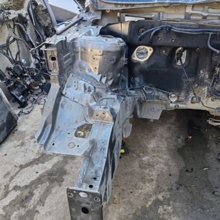Kia Sorento 2009-2012 sağ yan hissəsi – Ehtiyat hissələri – ucuztap.az
