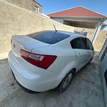 Kia Rio 2012-2015 arxa qanadı – Ehtiyat hissələri – ucuztap.az